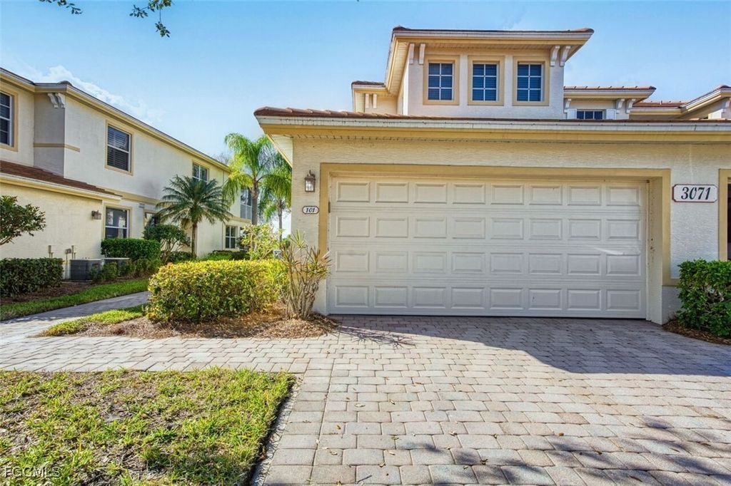 3071 Meandering Way 101, Fort Myers