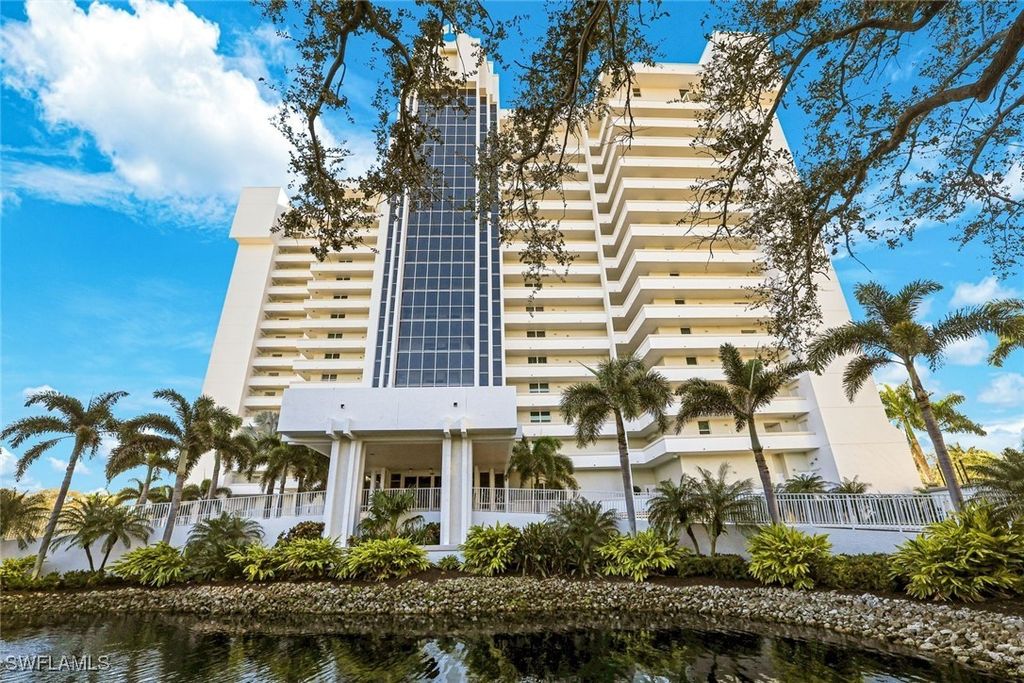 6361 Pelican Bay Blvd 201, Naples