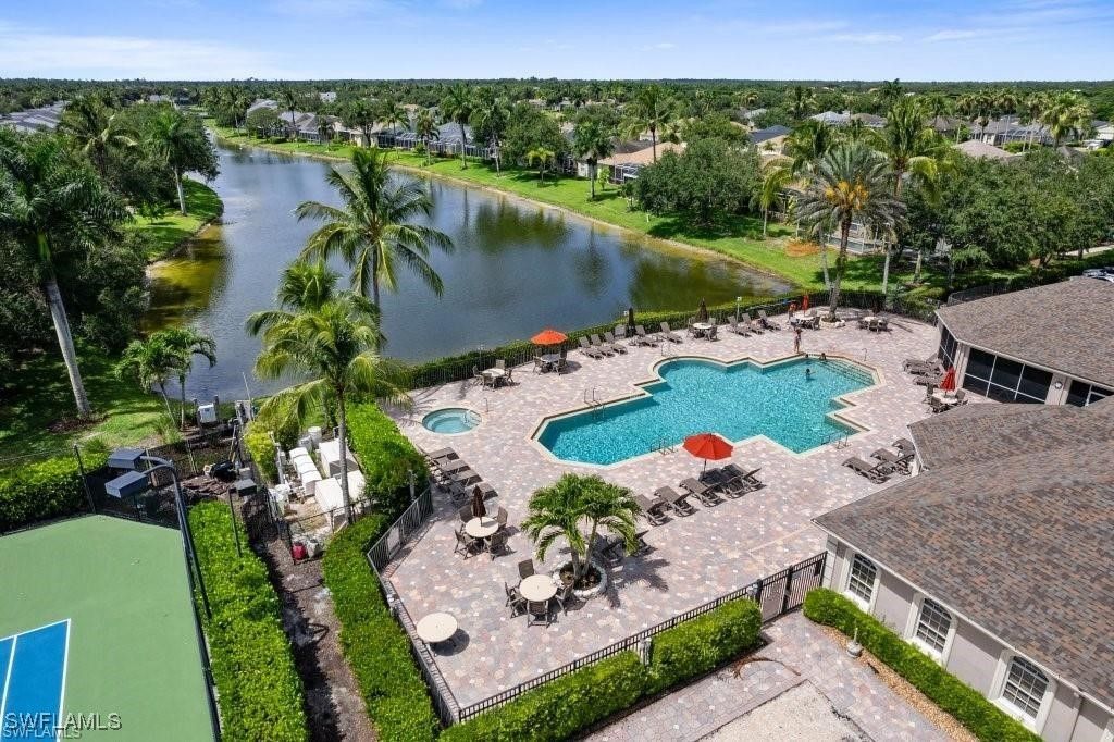 8039 Tauren Ct S, Naples