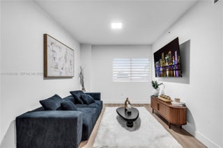 Photo of Listing #A11953158