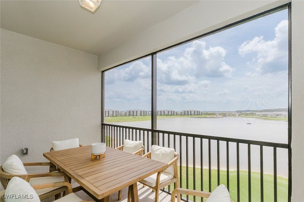 5555 Double Eagle Cir 3944, Ave Maria