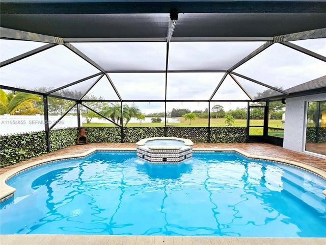 Photo of Listing #A11954855