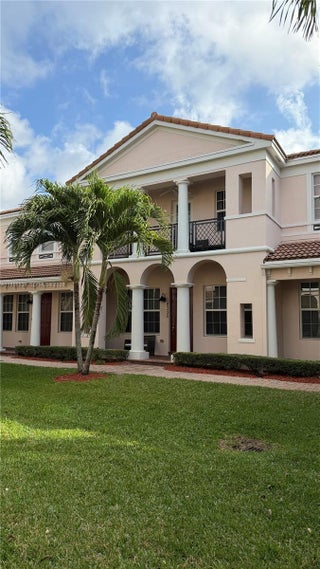 Photo of Listing #A11956536