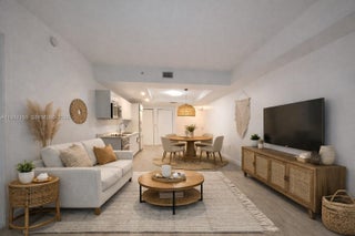 Photo of Listing #A11957155