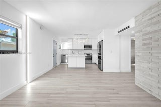 Photo of Listing #A11957286