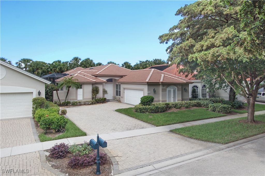 5065 Kensington High St, Naples