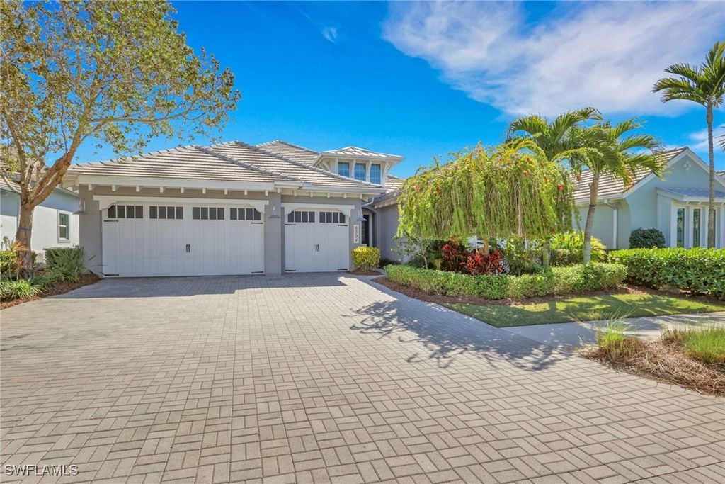 6394 Warwick Ave, Naples