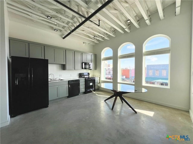 301 N Lbj Drive 203, San Marcos