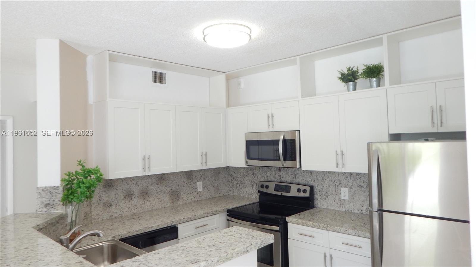 Photo of Listing #A11961652