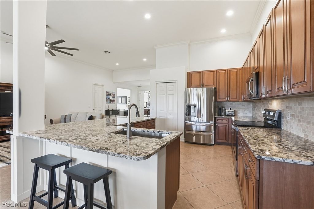 9340 Triana Ter 4, Fort Myers