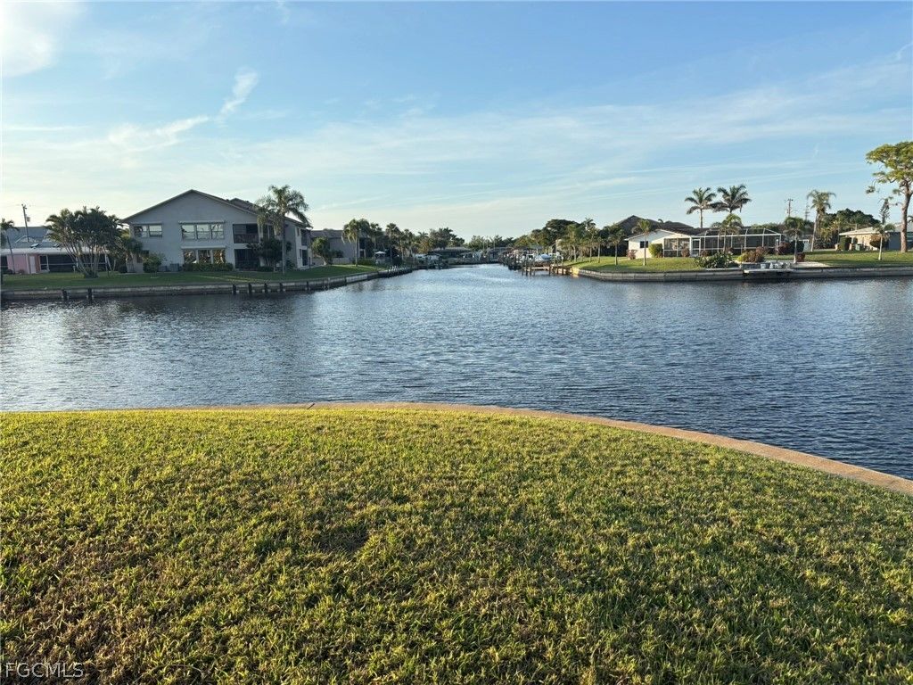 4500 Se 5th Pl 106, Cape Coral
