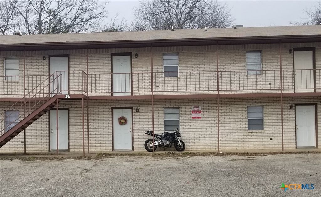 607 N 20th Street 203, Killeen