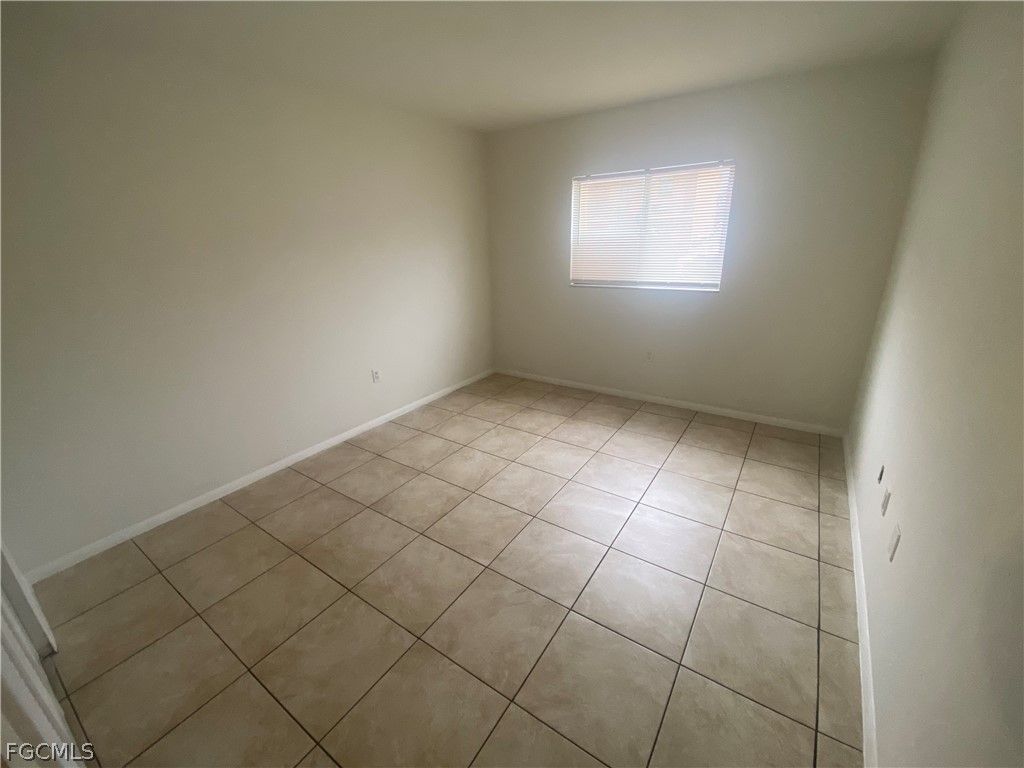 2670 Park Windsor Dr 405, Fort Myers