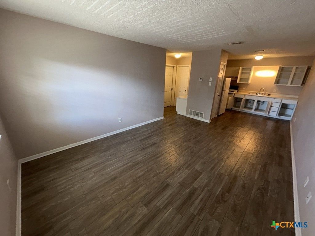105 Reagan Avenue Street, Copperas Cove