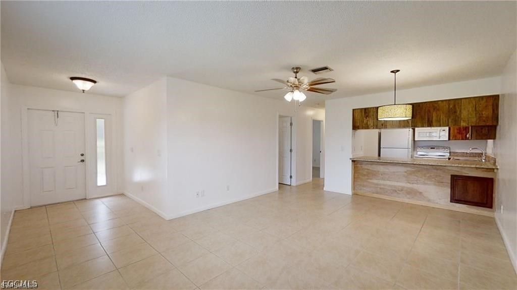 2303 Ne 6th St 3, Cape Coral