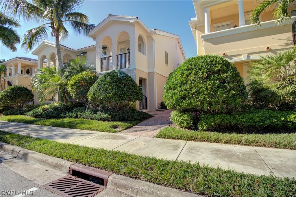 8109 Chianti Ln, Naples