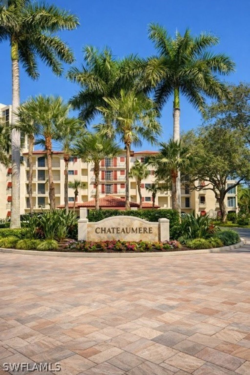 6040 Pelican Bay Blvd D101, Naples