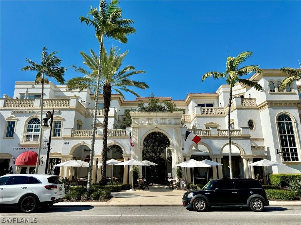 365 5th Ave S 303, Naples