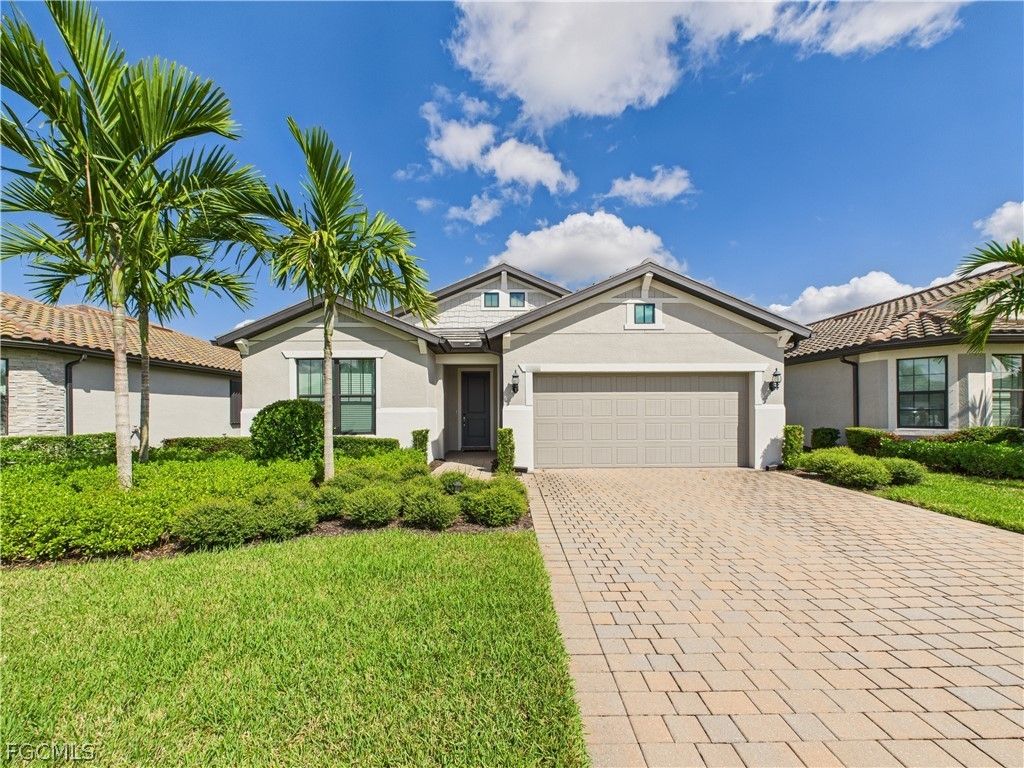 19563 Utopia Ln, Estero