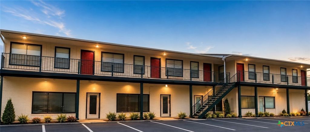 1409 N Bishop Street 2, San Marcos