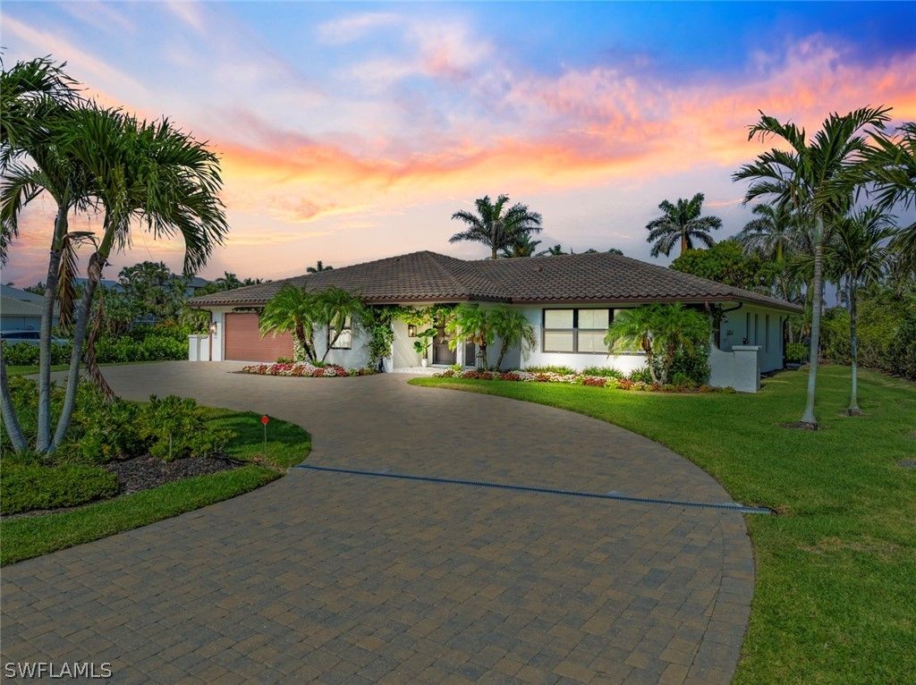 4222 Crayton Rd, Naples