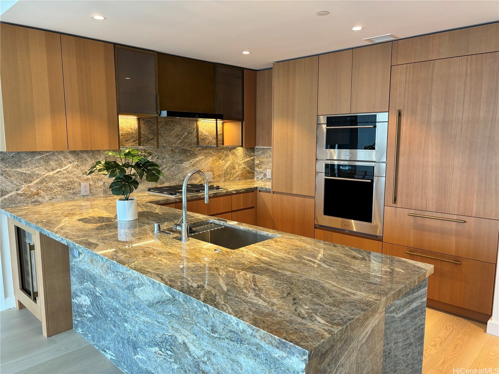 Photo of Listing #202605032