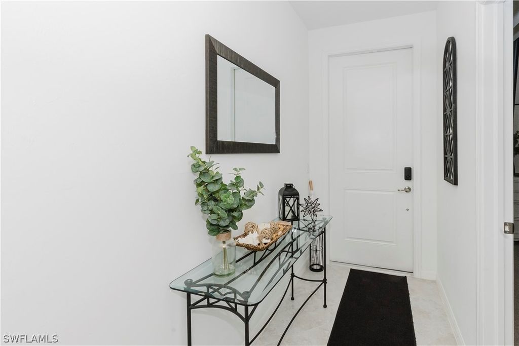 5835 Double Eagle Cir 4733, Ave Maria