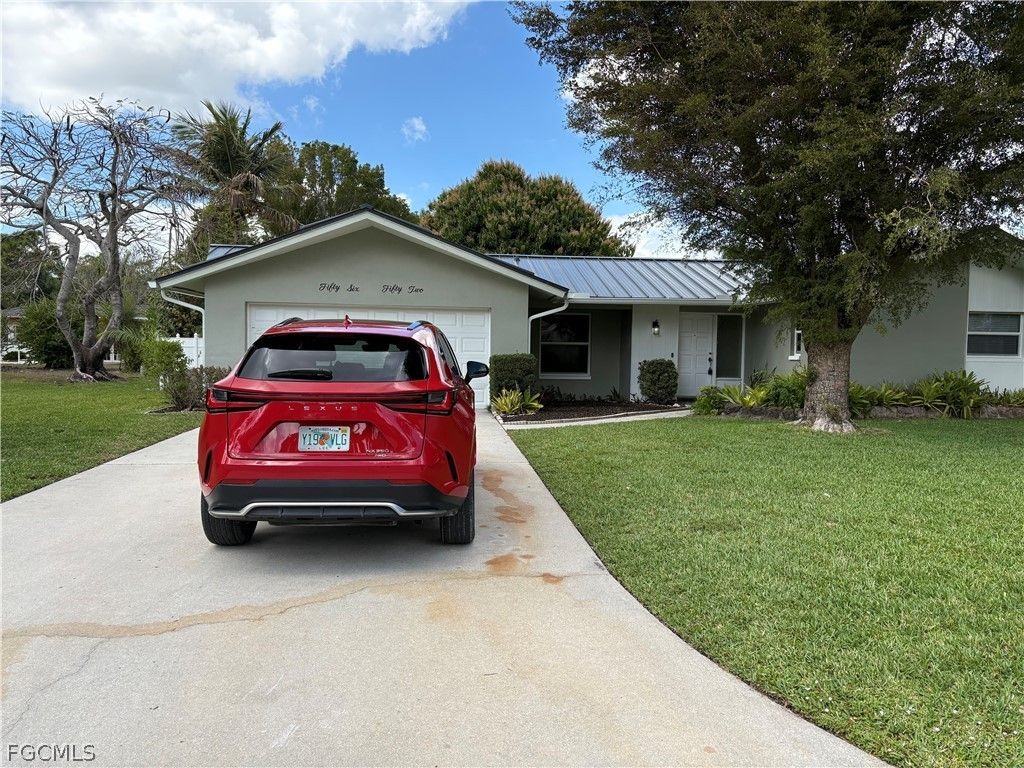 5652 Eichen Cir E, Fort Myers