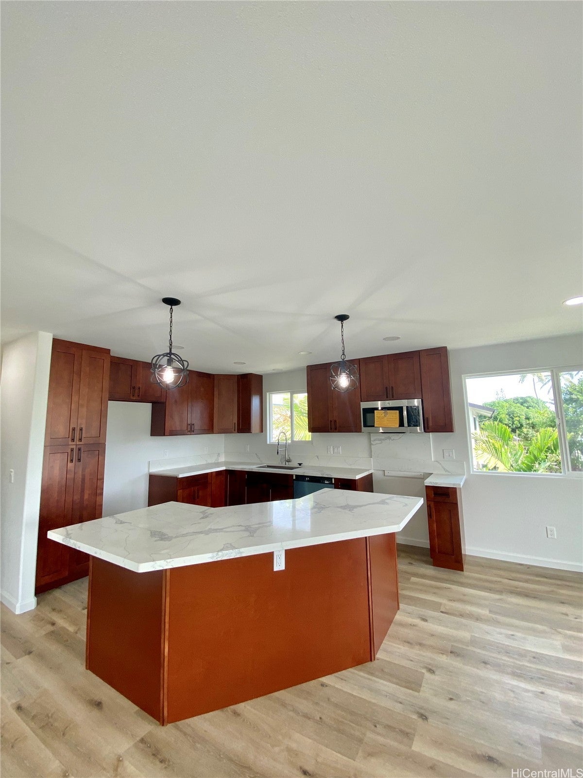 Photo of Listing #202605166