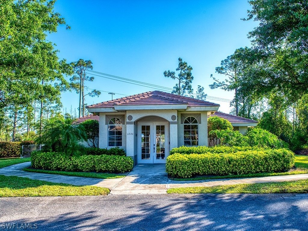 6215 Wilshire Pines Cir 1601, Naples