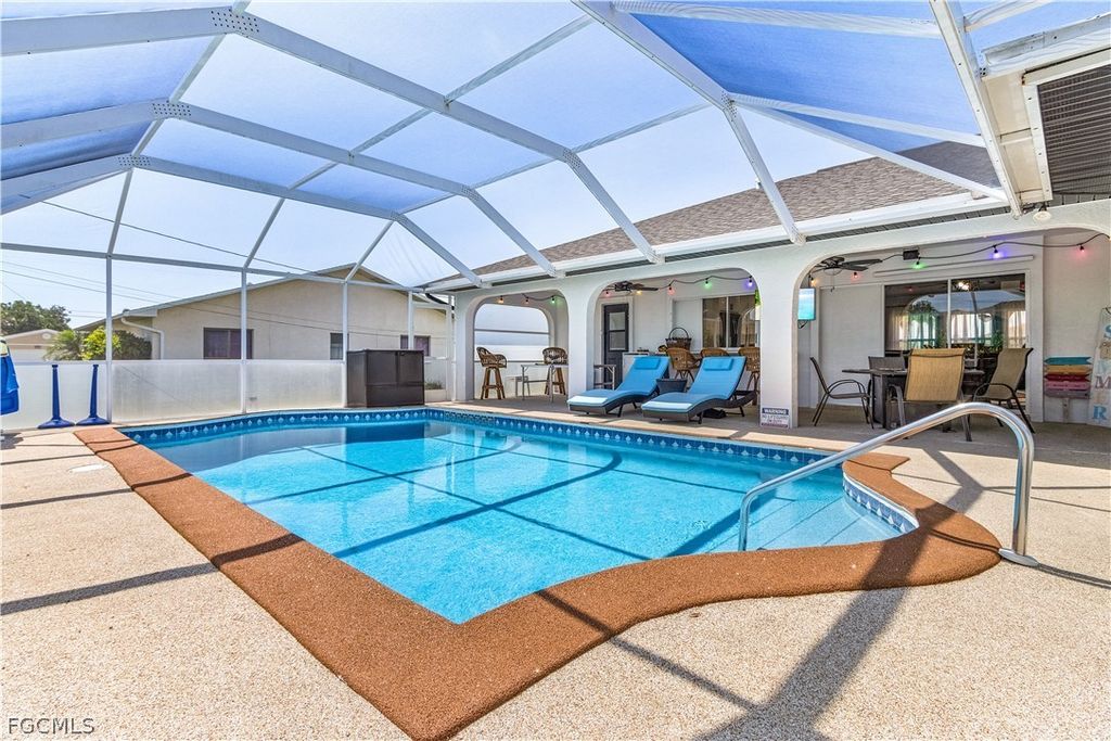 428 Sw 37th St, Cape Coral