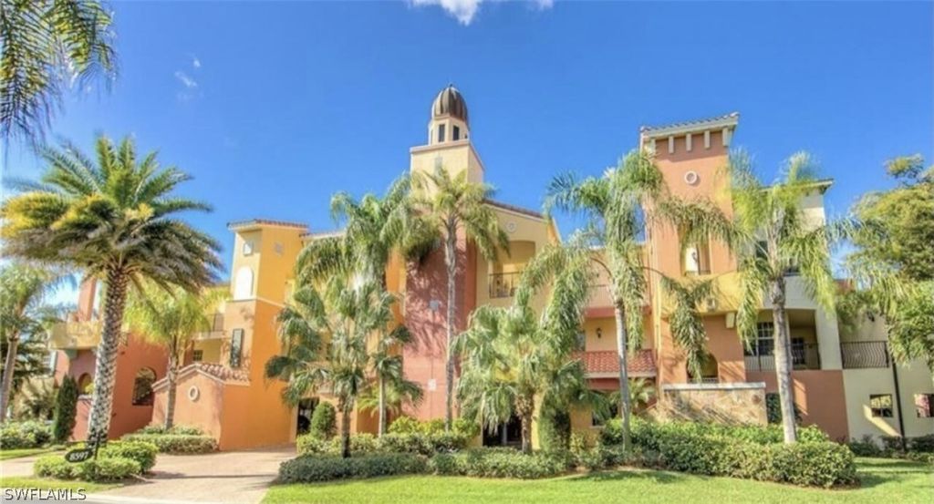 8597 Via Garibaldi Cir 301, Estero