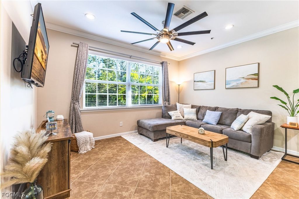 23550 Alamanda Dr 203, Estero