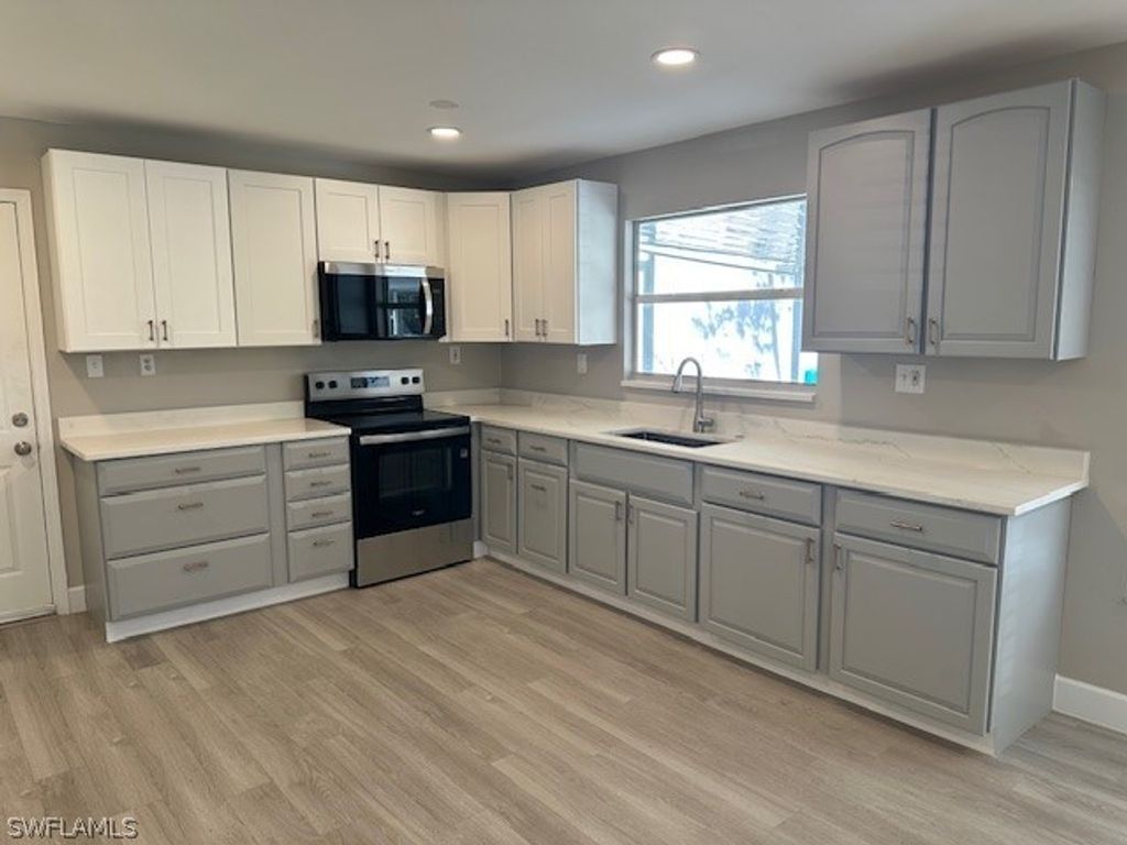 25168 Pinson Dr, Bonita Springs