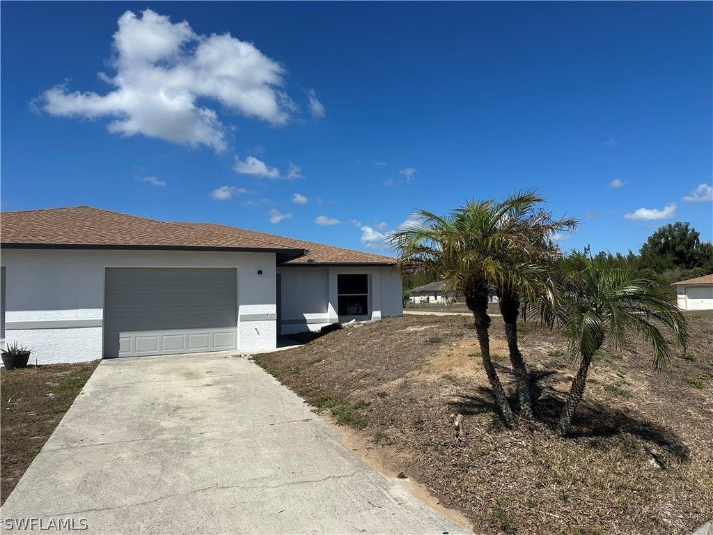 3965 20th St W, Lehigh Acres