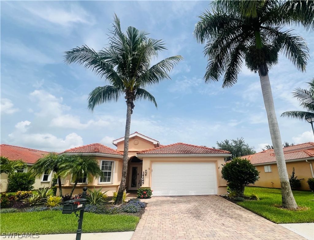 14265 Manchester Dr, Naples