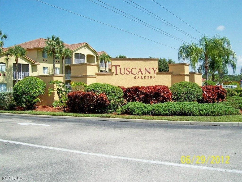 6330 Aragon Way 108, Fort Myers