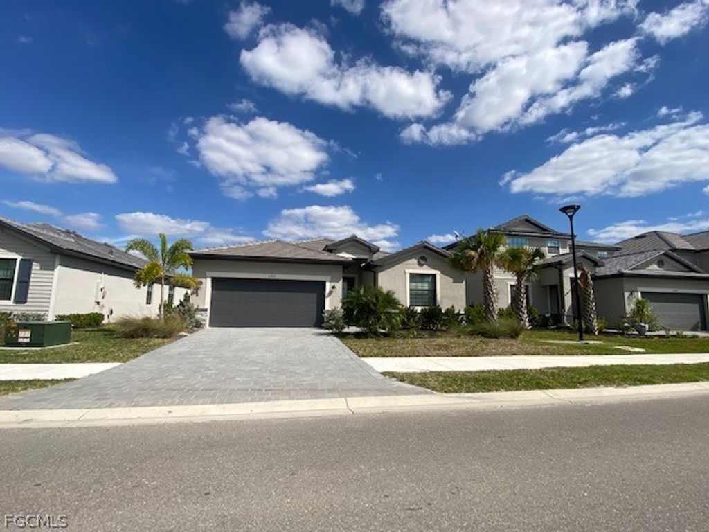 11211 Timber Creek Dr, Fort Myers