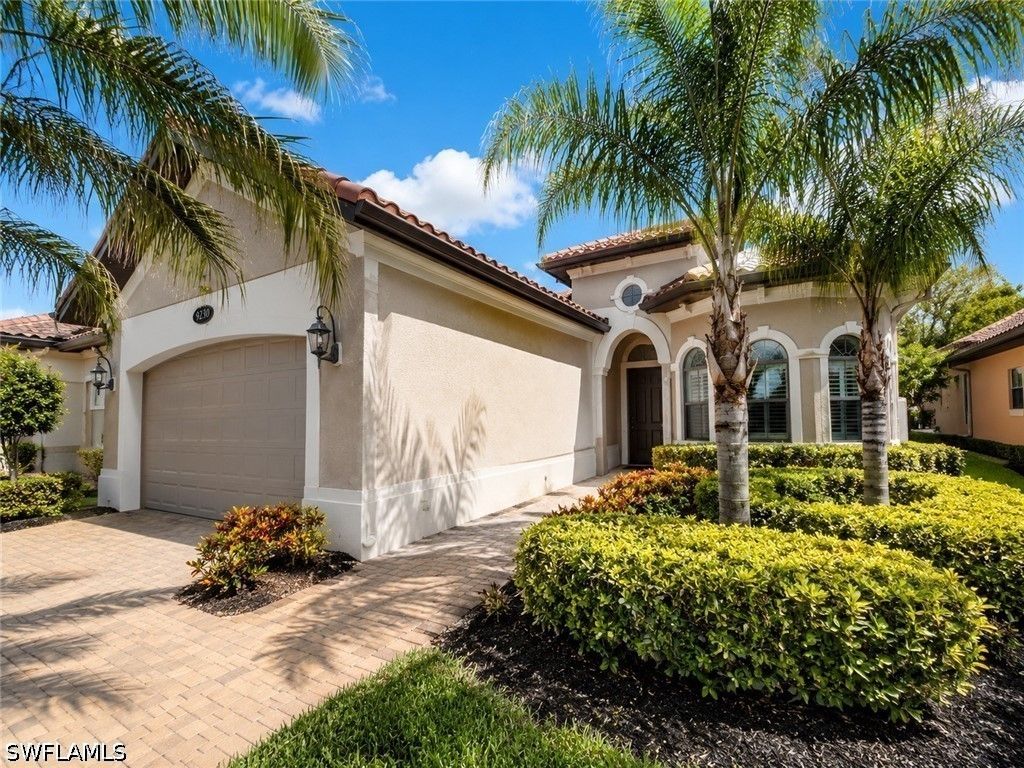 6574 Amarone Ln, Naples
