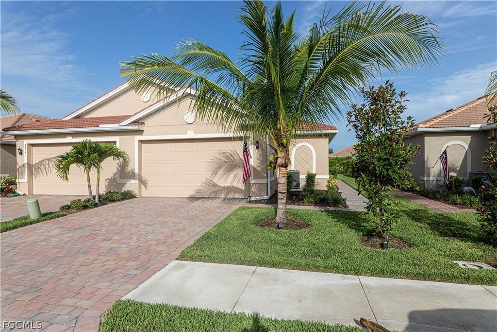 4431 Dutchess Park Rd, Fort Myers