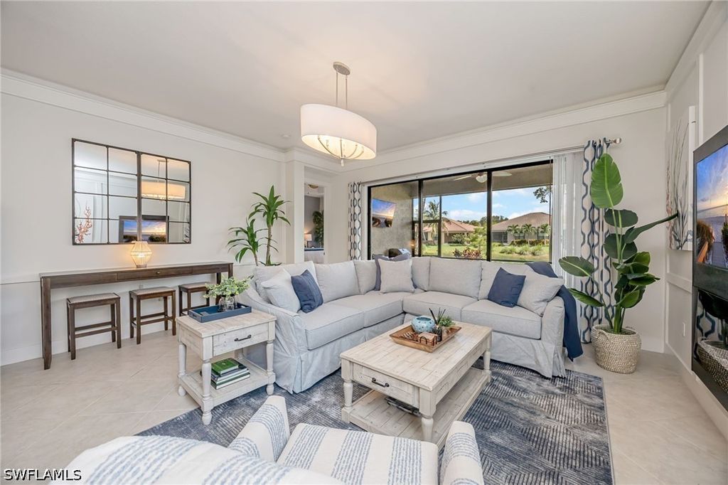 13441 Coronado Dr, Naples