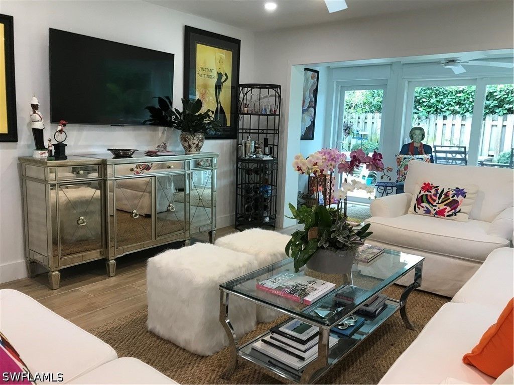 302 2nd St S 302, Naples