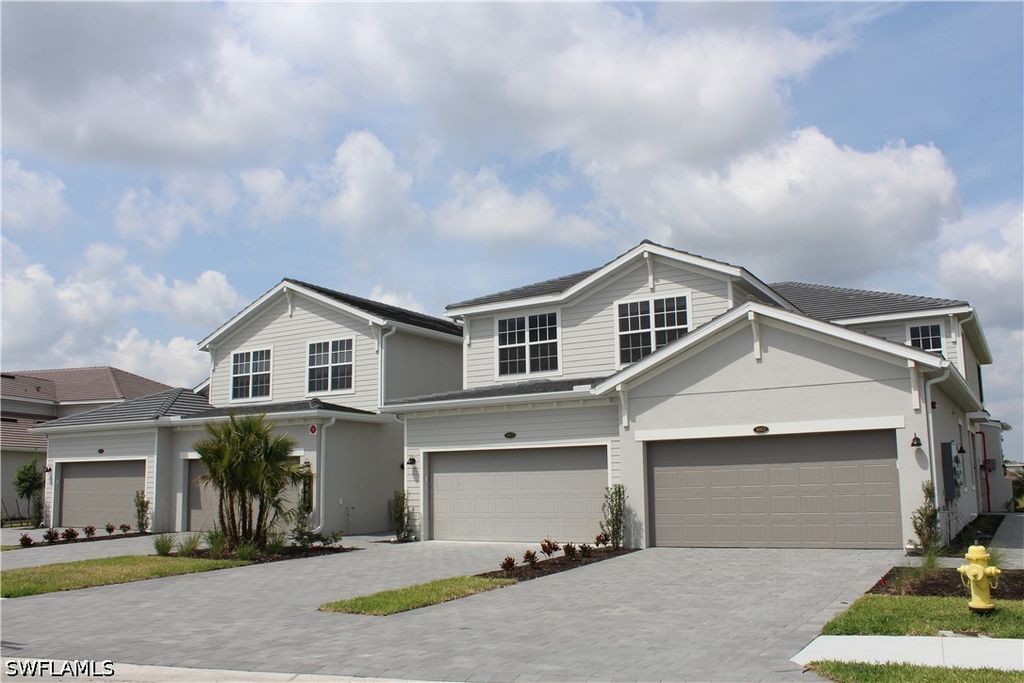 5661 Melbourne Ct 8012, Ave Maria