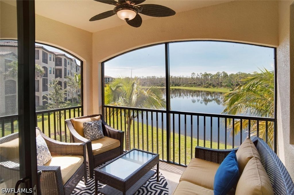 9731 Acqua Ct 523, Naples