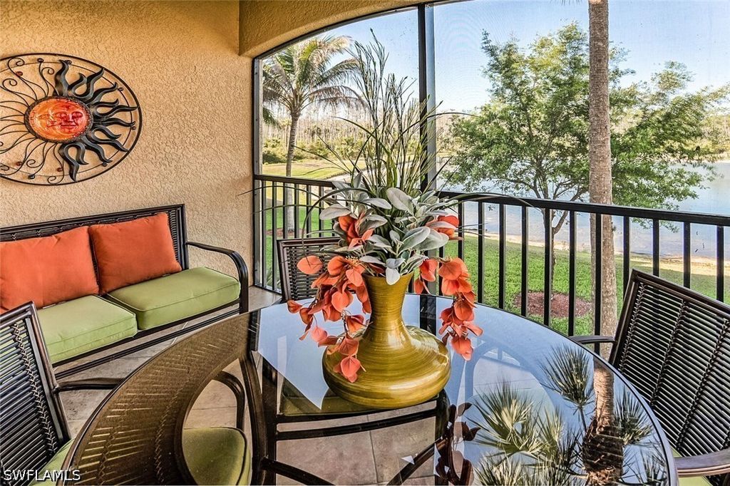 9719 Acqua Ct 228, NAPLES