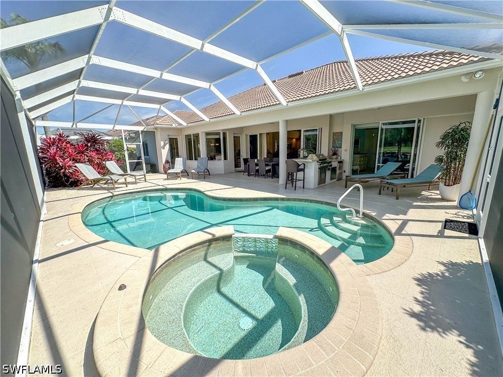 8229 Allendale Ct, Naples
