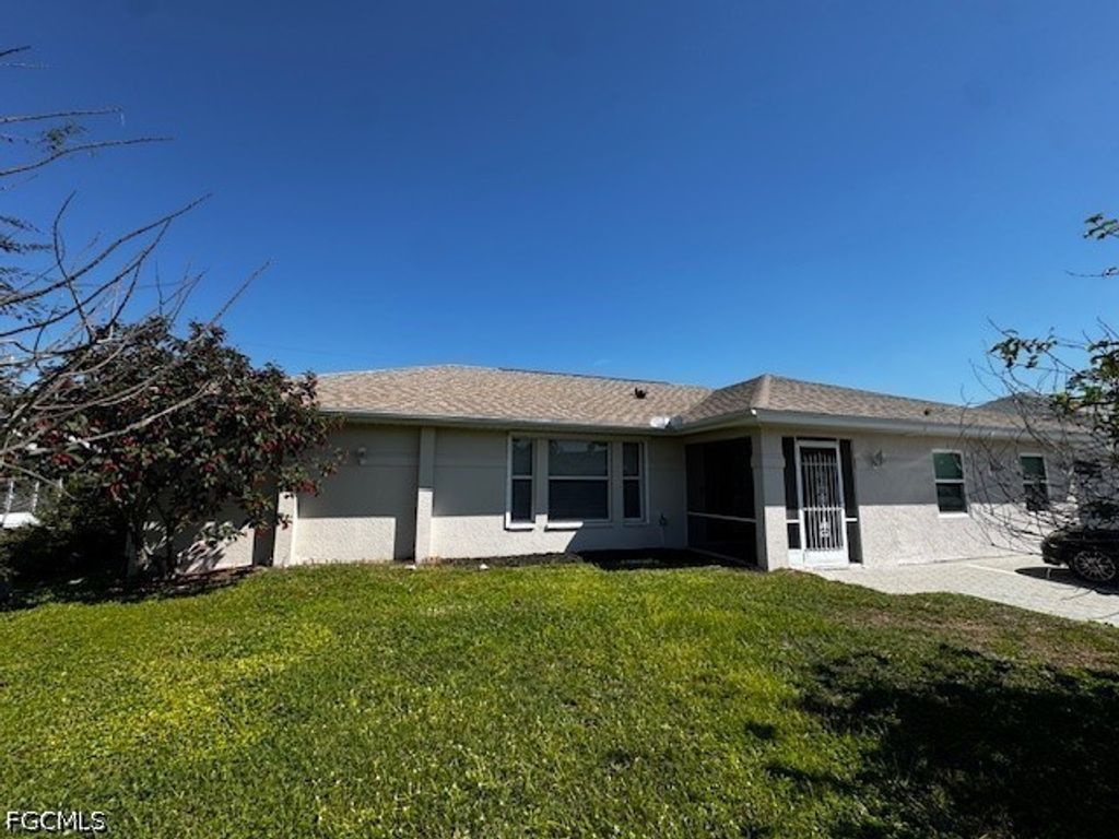 8409 Tahiti Rd A, Fort Myers
