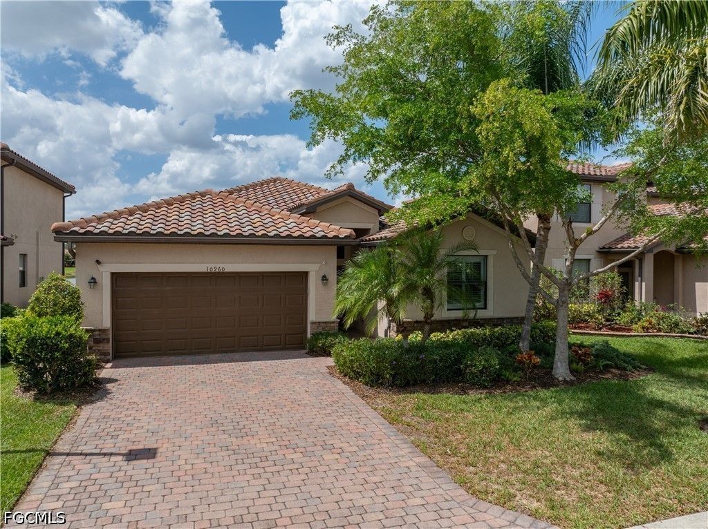 10960 Cherry Laurel Dr, Fort Myers