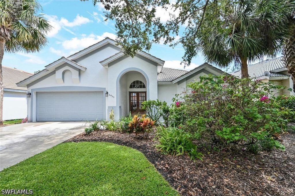 6453 Autumn Woods Blvd, Naples