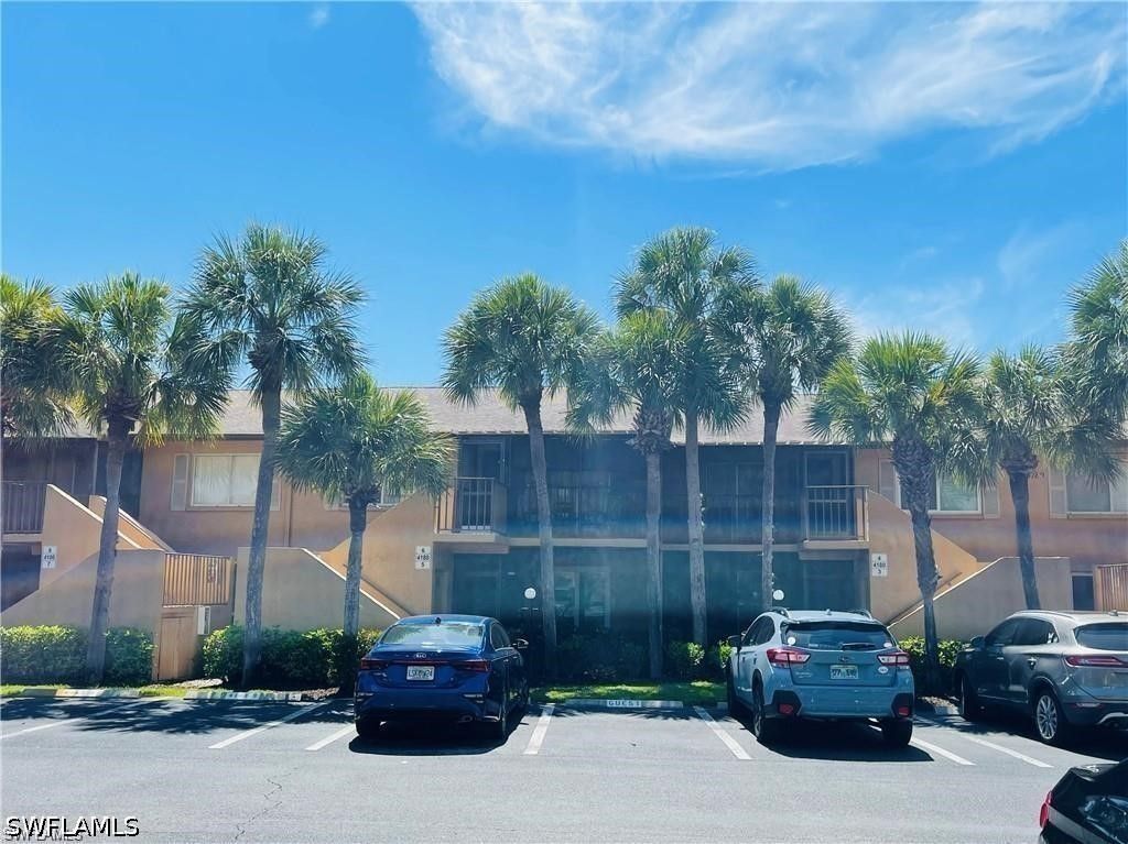 4180 Looking Glass Ln 4104, Naples
